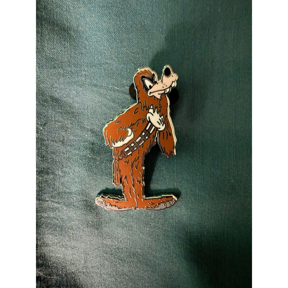 Goofy as Chewbacca Disney Pin Of Star Wars™ Mystery Pin Collection